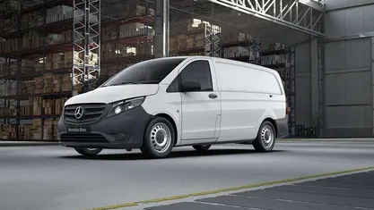 Gebraucht Mercedes Vito 102 PS (75 kW) 2024 Weiß Van