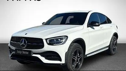 Gebraucht Mercedes GLC300e 306 PS (225 kW) 2021 Polarweiß Coupé