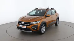 Orange Gebraucht 2023 Dacia Sandero Comfort Kleinwagen | € 15.690 (Guter Preis)