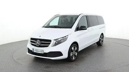 Gebraucht Mercedes V250 Avantgarde 190 PS (139 kW) 2023 Arktikweiß Van / Kleinbus