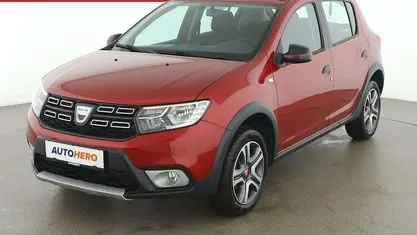 Rot Gebraucht 2019 Dacia Sandero Stepway Kleinwagen | € 10.790 (Fairer Preis)