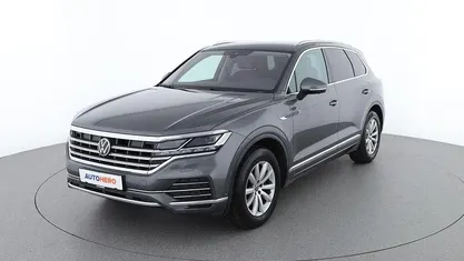 Grau Gebraucht 2021 VW Touareg Elegance SUV | € 42.990 (Superpreis)