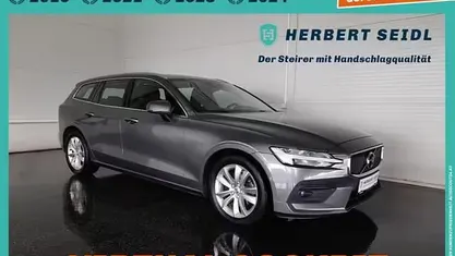 Gebraucht 2020 Volvo V60 Momentum Kombi | € 24.880 (Etwas zu teuer)