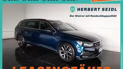 Blau Gebraucht 2021 VW Passat GTE Kombi | € 23.480 (Fairer Preis)