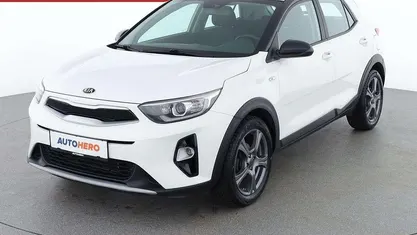 Gebraucht Kia Stonic Silver 101 PS (74 kW) 2020 Weiß SUV