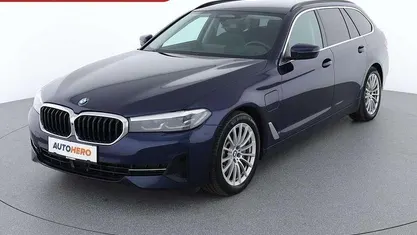 Gebraucht BMW 530e 292 PS (214 kW) 2022 Blau Kombi