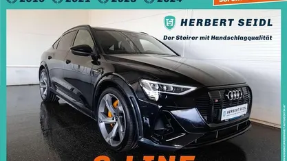 Gebraucht Audi e-tron S-Line 369 kW (503 PS) 2023 Mythosschwarzmetallic SUV