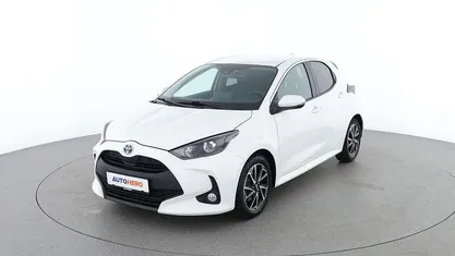 Gebraucht Toyota Yaris Hybrid Active 116 PS (85 kW) 2022 Limousine