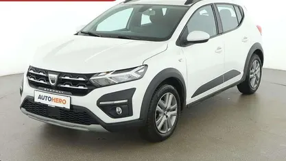 Weiß Gebraucht 2021 Dacia Sandero Comfort Kleinwagen | € 14.590 (Fairer Preis)