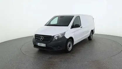 Weiß Gebraucht 2022 Mercedes Vito Van | € 33.588 (Fairer Preis)