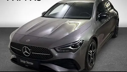 Gebraucht 2025 Mercedes CLA200 Shooting Brake AMG line Kombi | € 46.900 (Teuer)