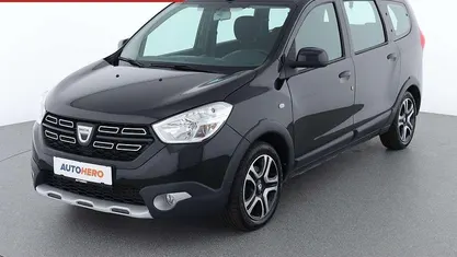Schwarz Gebraucht 2021 Dacia Lodgy Celebration Van / Kleinbus | € 16.090 (Fairer Preis)