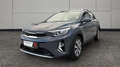Gebraucht Kia Stonic Silver 84 PS (61 kW) 2022 SUV
