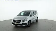 Gebraucht 2022 Mercedes 180 Progressive Limousine | € 32.990
