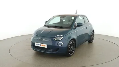 Grün Gebraucht 2021 Fiat 500e La Prima Limousine | € 18.090 (Etwas zu teuer)
