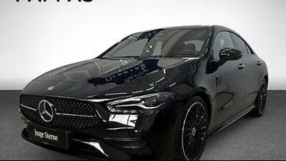 Schwarz Gebraucht 2024 Mercedes CLA200 AMG line Coupé | € 43.900 (Fairer Preis)