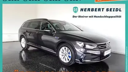 Grau Gebraucht 2021 VW Passat Sport Kombi | € 22.480 (Fairer Preis)