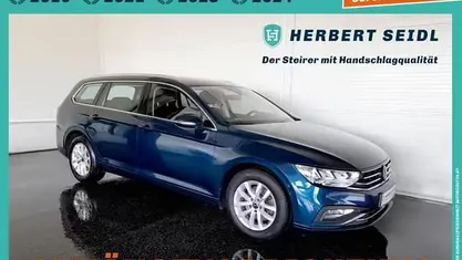 Gebraucht VW Passat Business 150 PS (110 kW) 2022 Blau Kombi