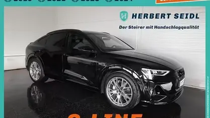 Gebraucht Audi e-tron S-Line 230 kW (313 PS) 2022 Schwarz SUV