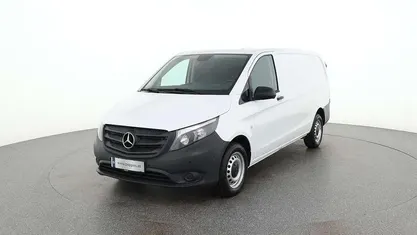 Weiß Gebraucht 2021 Mercedes Vito Van | € 28.788 (Guter Preis)