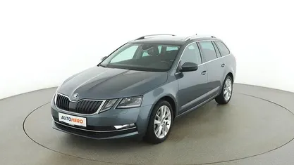Grau Gebraucht 2018 Skoda Octavia Style Kombi | € 18.390 (Etwas zu teuer)