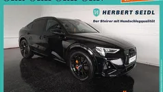 Schwarz Gebraucht 2022 Audi e-tron Black Edition SUV | € 48.480 (Fairer Preis)