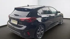 Schwarz Gebraucht 2024 Ford Focus ST-Line Limousine | € 25.490 (Fairer Preis)