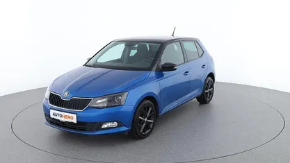 Blau Gebraucht 2015 Skoda Fabia Style Limousine | € 9.590 (Fairer Preis)