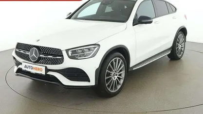 Weiß Gebraucht 2021 Mercedes GLC220 AMG line SUV | € 51.190 (Etwas zu teuer)