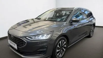 Gebraucht Ford Focus Titanium 116 PS (85 kW) 2024 Grau Kombi