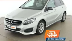 Grau Gebraucht 2018 Mercedes B180 Urban Van / Kleinbus | € 15.090 (Guter Preis)