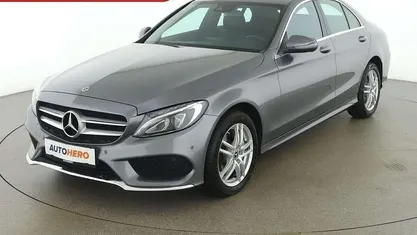 Grau Gebraucht 2018 Mercedes C220 AMG line Limousine | € 27.290 (Superpreis)