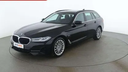 Schwarz Gebraucht 2023 BMW 530e Kombi | € 35.990 (Fairer Preis)