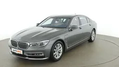 Grau Gebraucht 2018 BMW 740 Executive Limousine | € 37.190 (Fairer Preis)