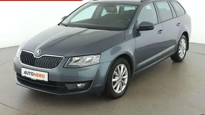 Grau Gebraucht 2016 Skoda Octavia Style Kombi | € 14.990 (Fairer Preis)
