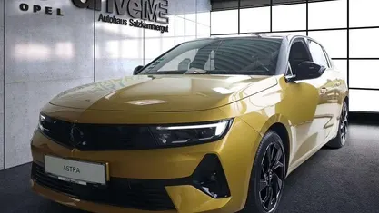 Gebraucht Opel Astra 131 PS (96 kW) 2025 Gelb Limousine