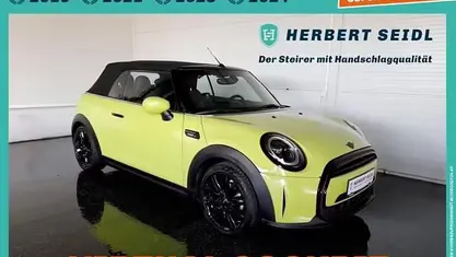 Gebraucht Mini Cooper Cabriolet 136 PS (100 kW) 2021 Zesty yellow Cabrio