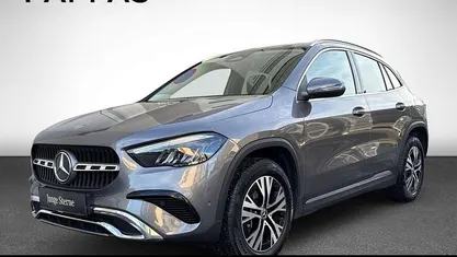 Gebraucht Mercedes GLA220 Progressive 190 PS (139 kW) 2024 Mountaingrau metallic SUV