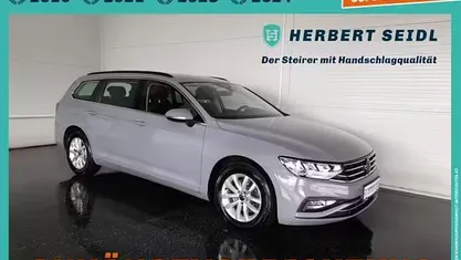 Gebraucht VW Passat Business 150 PS (110 kW) 2022 Kombi