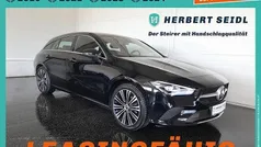 Schwarz Gebraucht 2021 Mercedes CLA200 Shooting Brake Kombi | € 29.980 (Guter Preis)