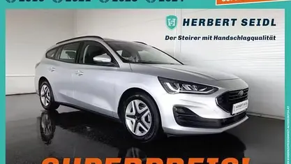 Moondustsilbermetallic Gebraucht 2022 Ford Focus Kombi | € 15.880 (Fairer Preis)