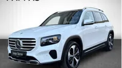 Mercedes GLB220