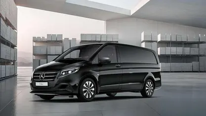 Schwarz Gebraucht 2024 Mercedes Vito Van | € 53.988