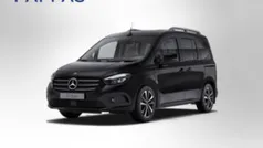 Loparitschwarz metal Gebraucht 2025 Mercedes 180 Style Limousine | € 33.990 (Superpreis)