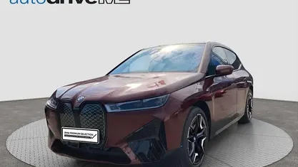 Gebraucht BMW iX 455 kW (619 PS) 2024 Rot SUV