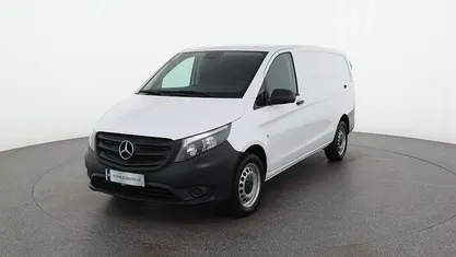 Gebraucht Mercedes Vito 102 PS (75 kW) 2024 Weiß Van