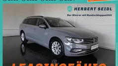 Grau Gebraucht 2022 VW Passat Business Kombi | € 21.480 (Fairer Preis)