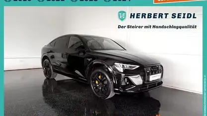Gebraucht Audi e-tron Black Edition 300 kW (408 PS) 2022 Schwarz SUV