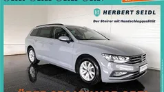 Grau Gebraucht 2022 VW Passat Business Kombi | € 21.980 (Fairer Preis)