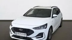 Weiß Gebraucht 2024 Ford Focus ST-Line Limousine | € 26.900 (Fairer Preis)